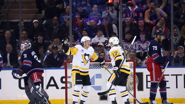 Pittsburgh Penguins v New York Rangers 