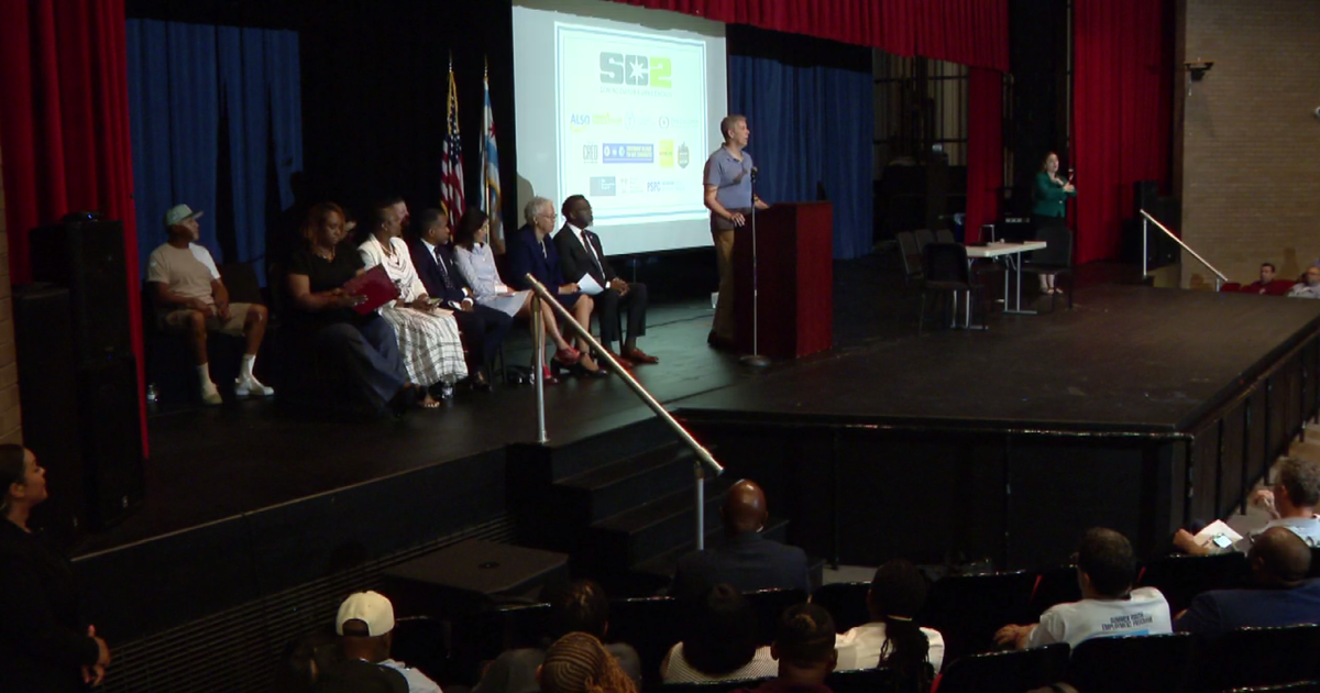 With violent crime falling in Chicago, advocates seek to grow successful programs 
