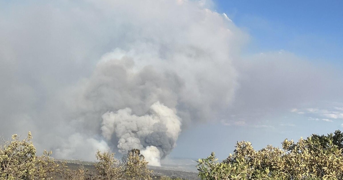 Deer Creek Fire, at almost 13,000 acres, crosses into Colorado from Utah as containment grows to 7% - CBS Colorado