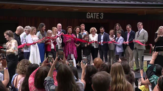 delacorte-theater-ribbon-cutting2-nd-hi-res-still.jpg 