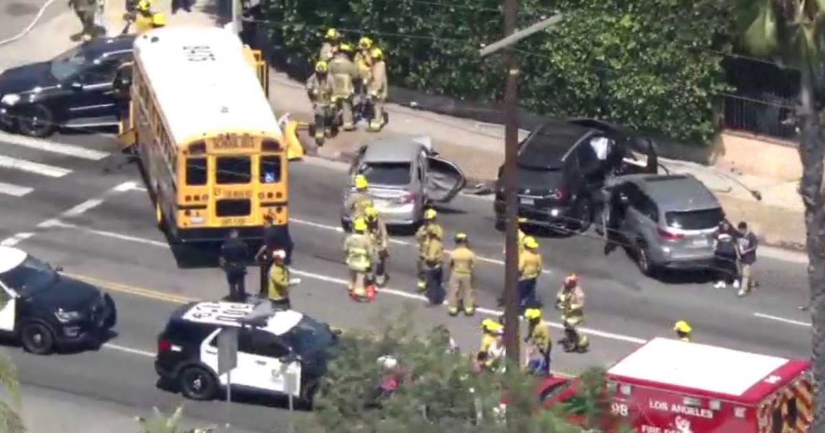 As many as 7 people are hurt in crash involving school bus in Arleta 