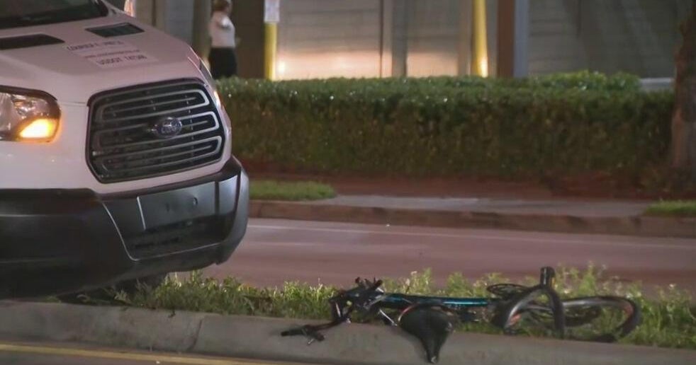 Search underway for driver in deadly Miami-Dade hit-and-run - CBS Miami