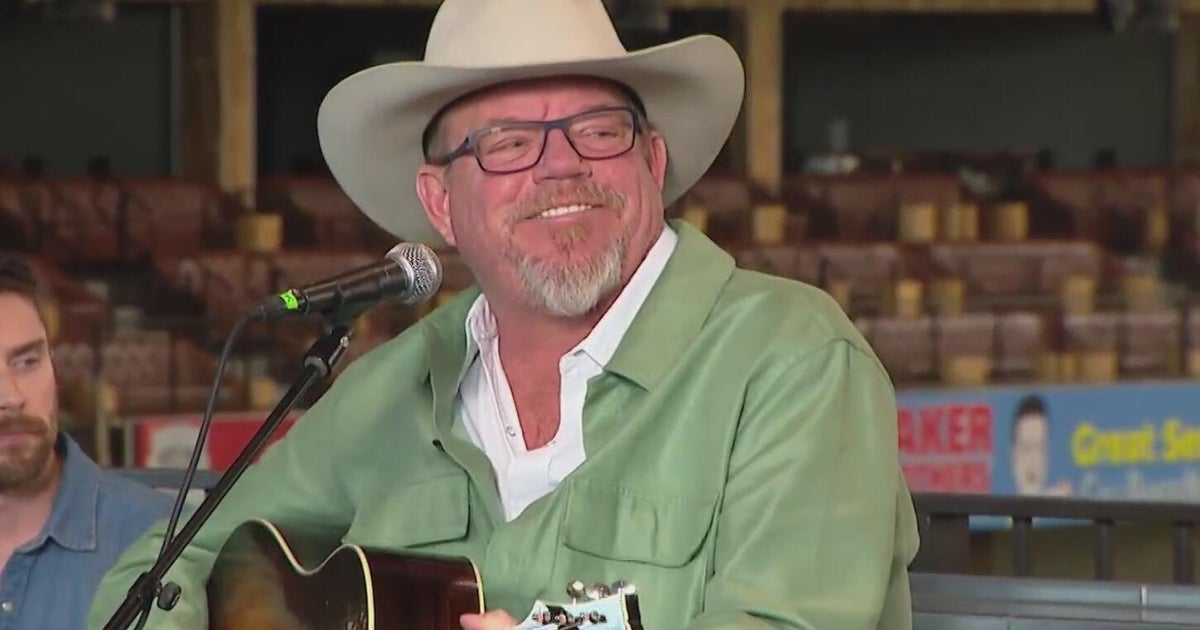 Pat Green's livestreamed concert raises over $1 million for flood victims 