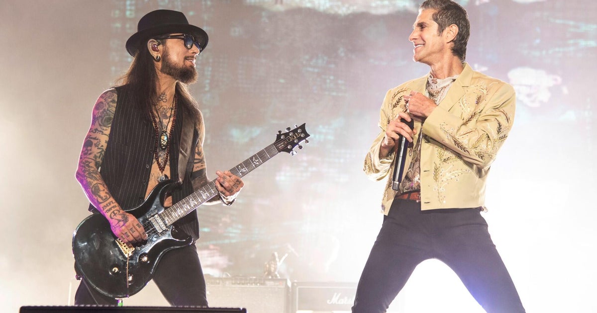 Jane's Addiction bandmates file dueling lawsuits over on-stage scuffle during Boston concert 