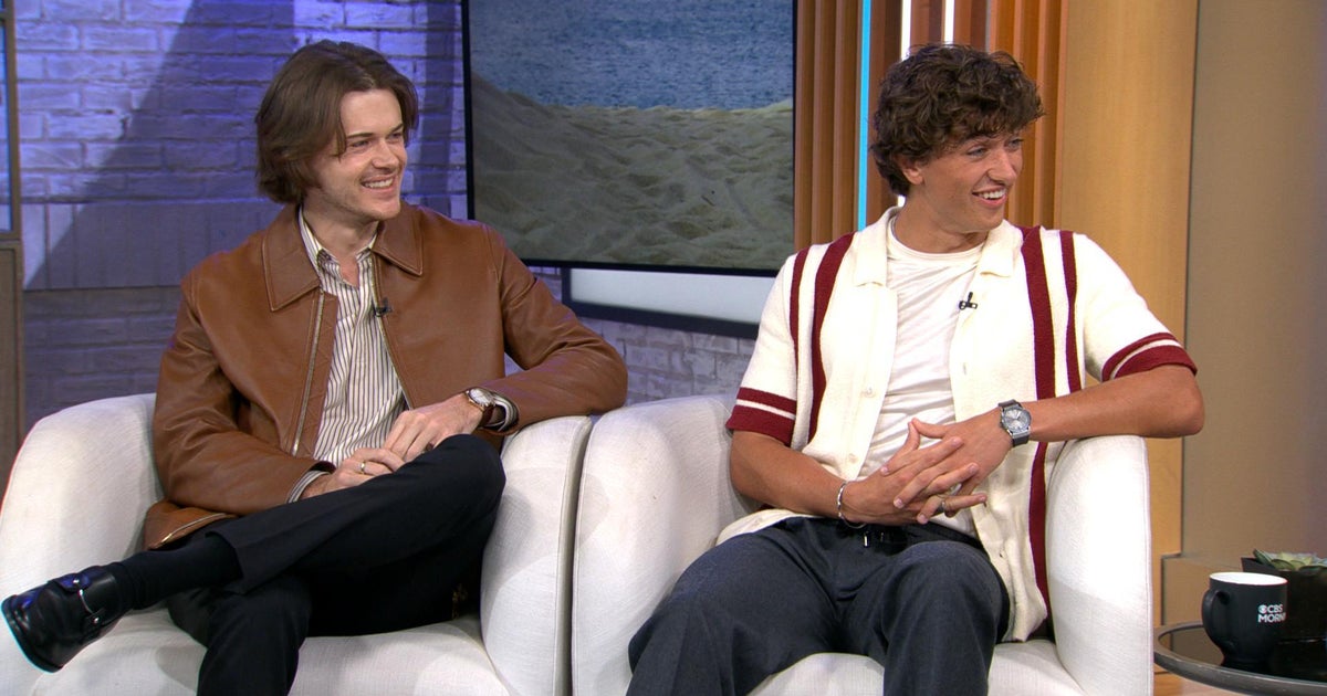 Christopher Briney and Gavin Casalegno on the final season of "The Summer I Turned Pretty"