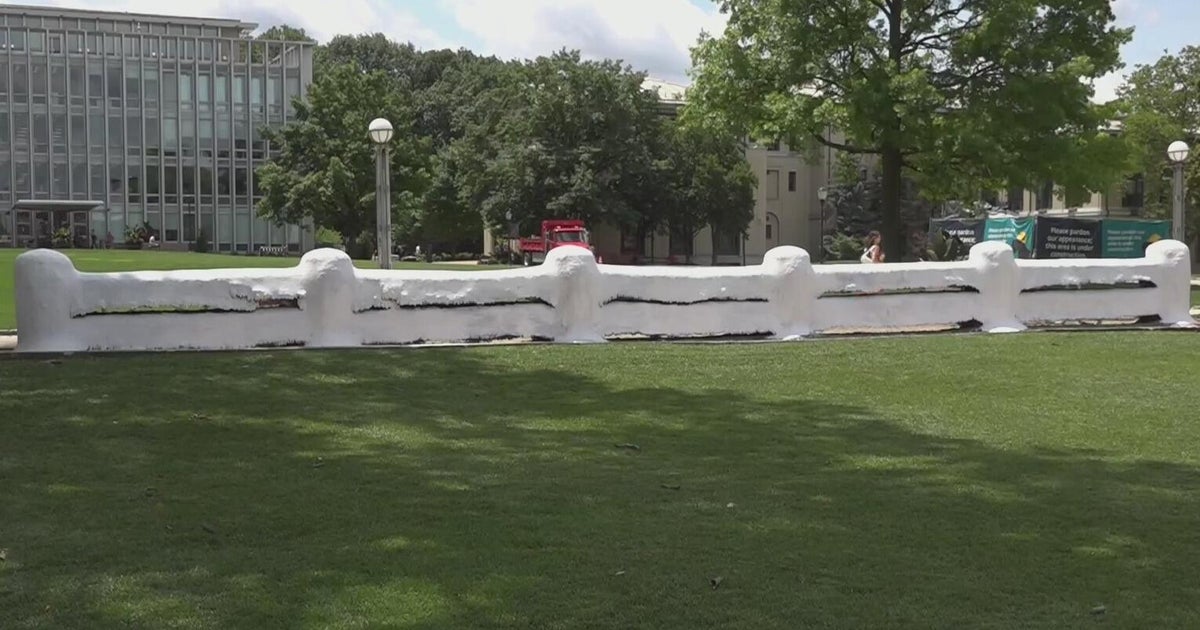 After message protests Trump, Carnegie Mellon University temporarily closes The Fence 