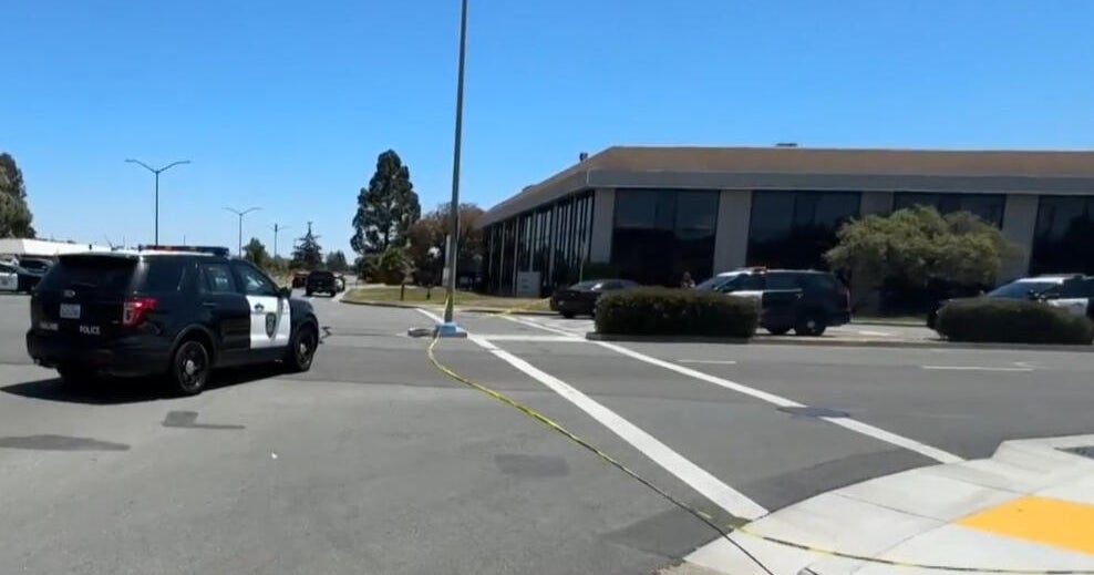 California parole agent shot dead in Oakland; suspect arrested 