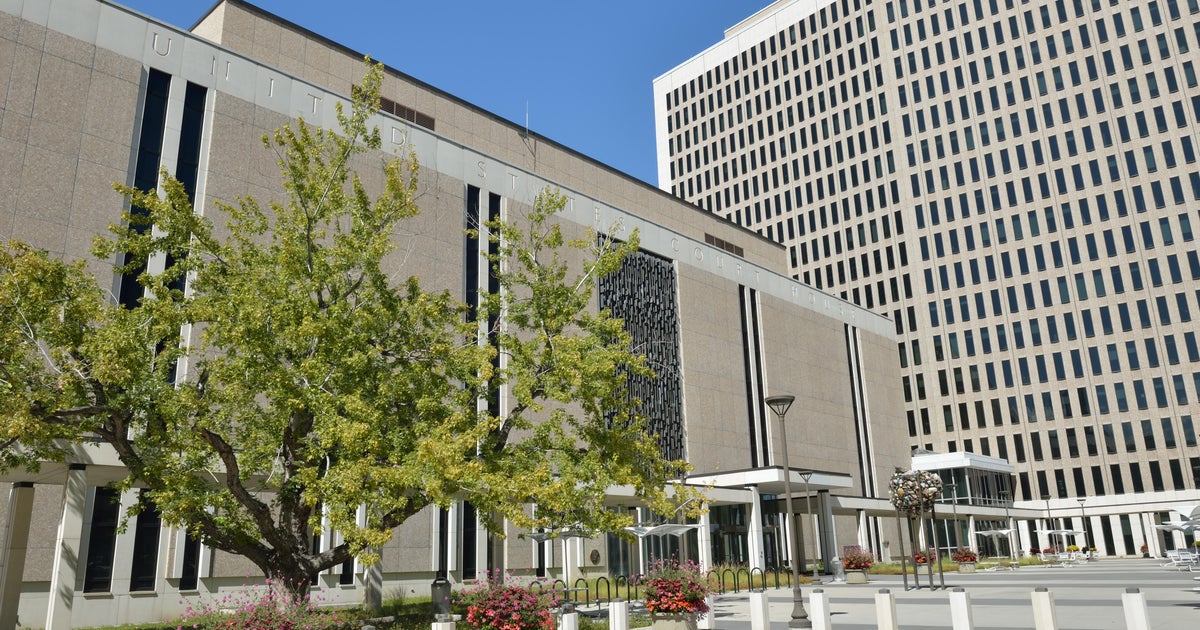 Fewer judges serving backlogged Colorado immigration courts 