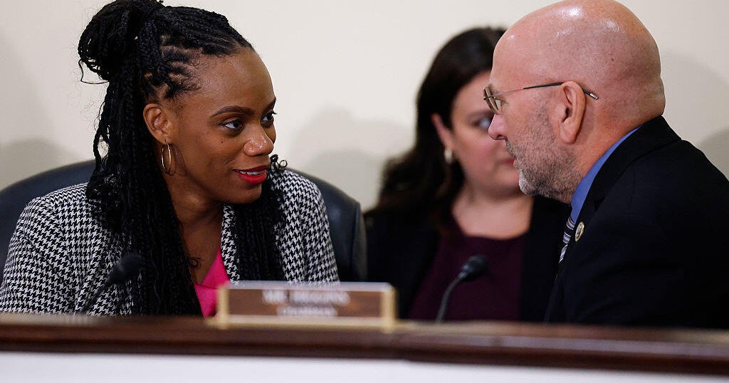 House committee votes to subpoena DOJ for Epstein files 