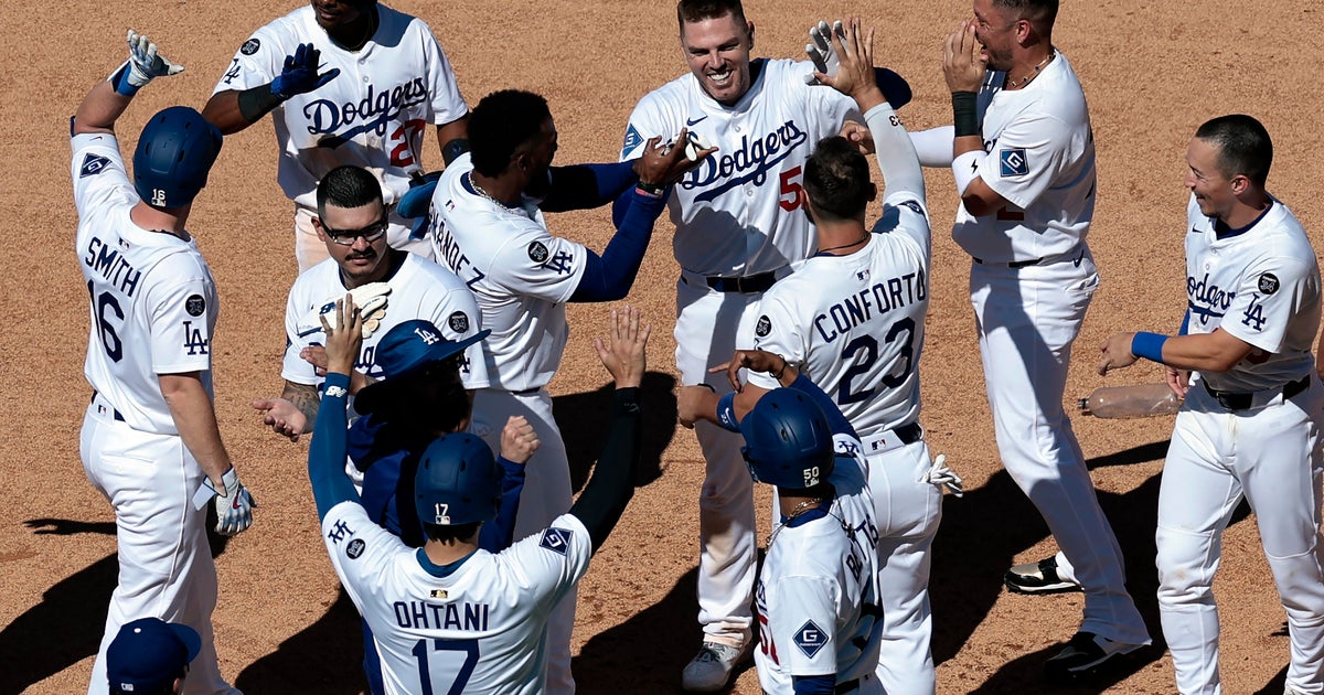 Ohtani homers in 5th straight game, Freeman drives in 2 runs in the 9th as Dodgers beat Twins 4-3 