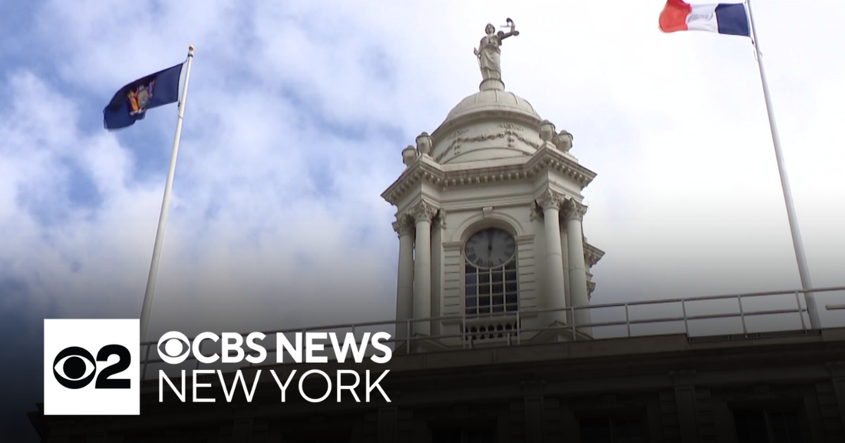 Feds sue NYC over sanctuary city law after CBP officer shot - CBS New York