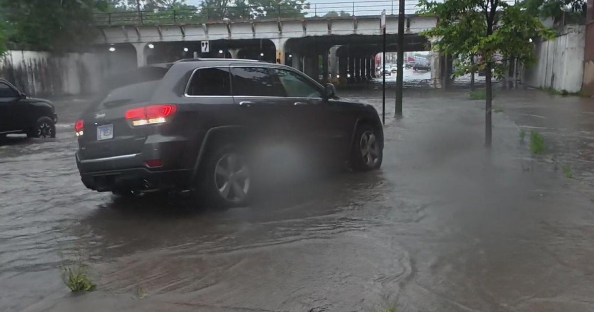 Storms with heavy rains flood Chicago area streets and homes 