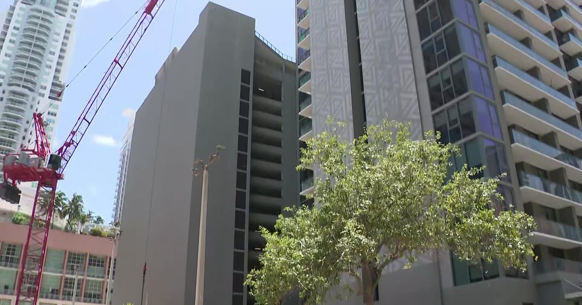 Victim's brother appeals for help after 2 tourists found shot in Miami parking garage 
