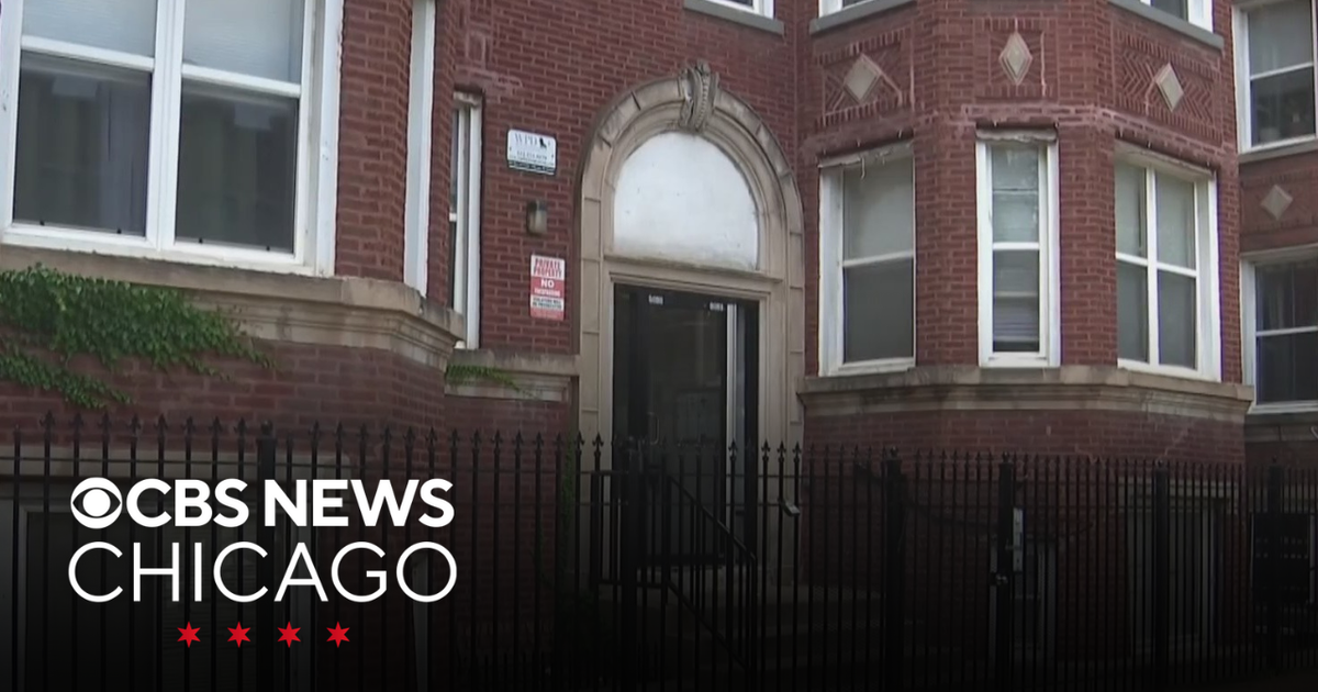 3 charged in kidnapping of 2-year-old girl to stay in jail - CBS Chicago
