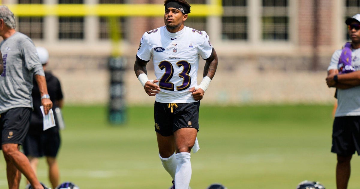 Lamar Jackson and Jaire Alexander reunite at Baltimore Ravens training camp 
