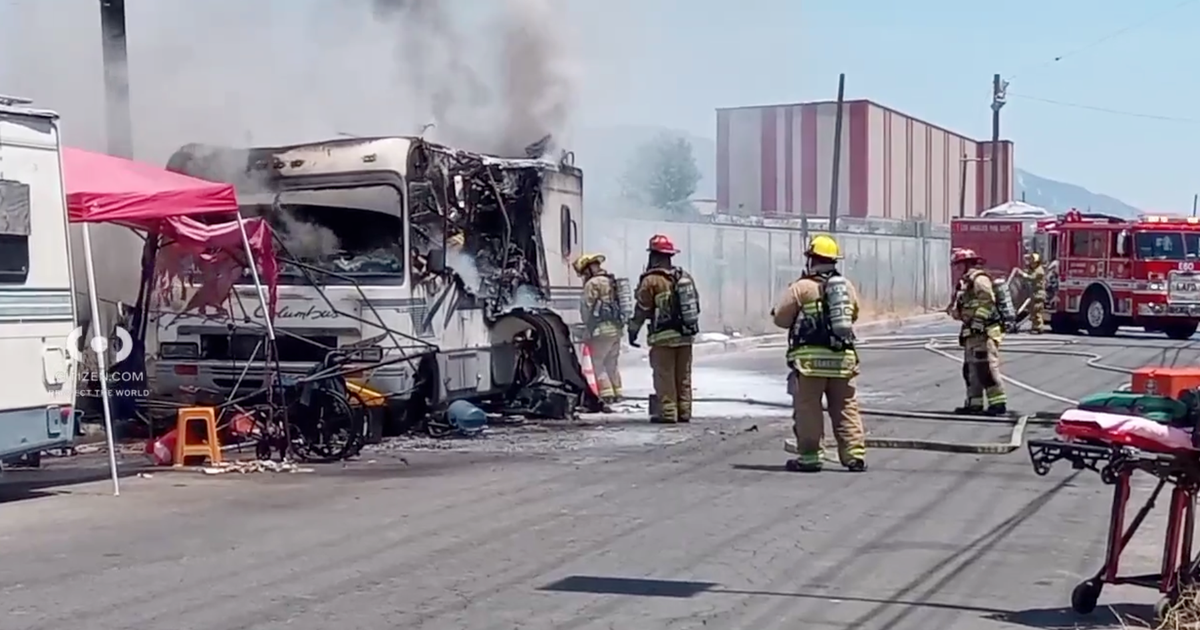 One dead after fire engulfs RV in Valley Glen 