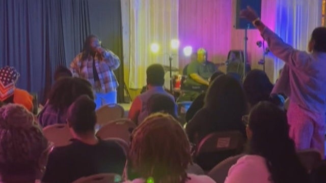 06pkg-wb-stl-gospel-karaoke-transfer-frame-0.jpg 