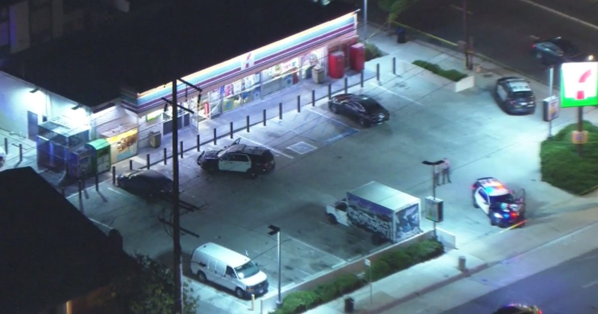 Investigation underway after man shot to death in South Bay neighborhood 