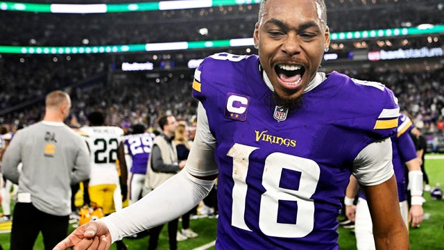 Green Bay Packers v Minnesota Vikings 