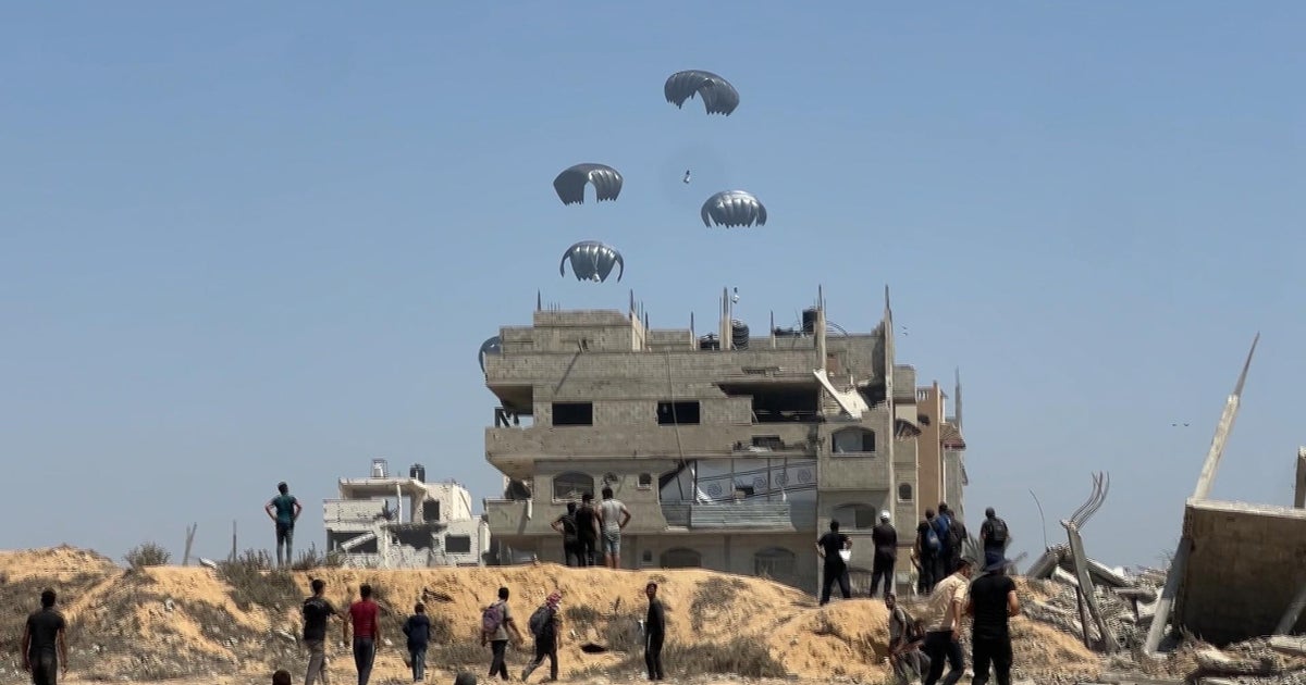 Israel pauses some Gaza attacks to allow aid