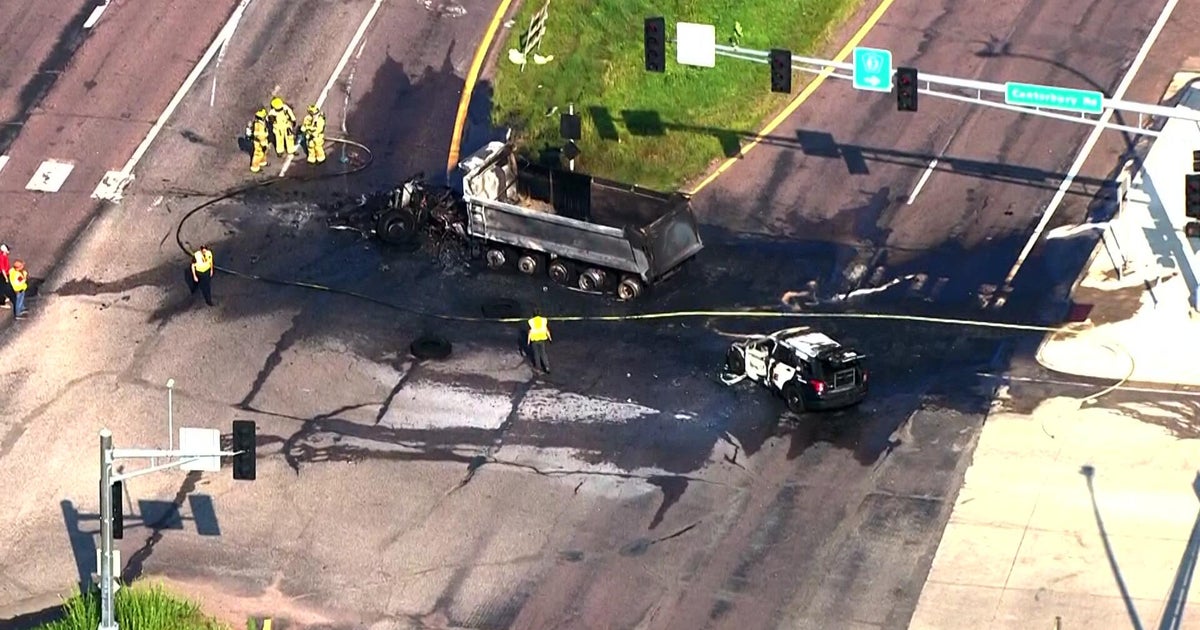Police car and semitruck collide in Shakopee; 1 injured 