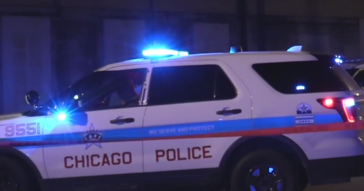 4 teens injured in Chicago mass shooting 