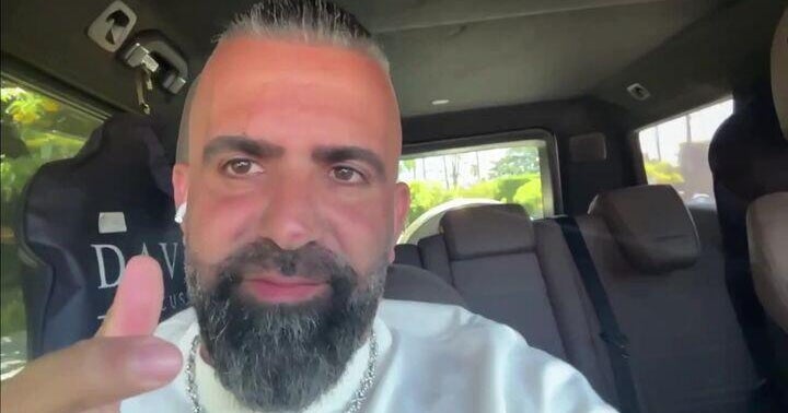 Video shows social media influencer "The Watch King" robbed in Queens 