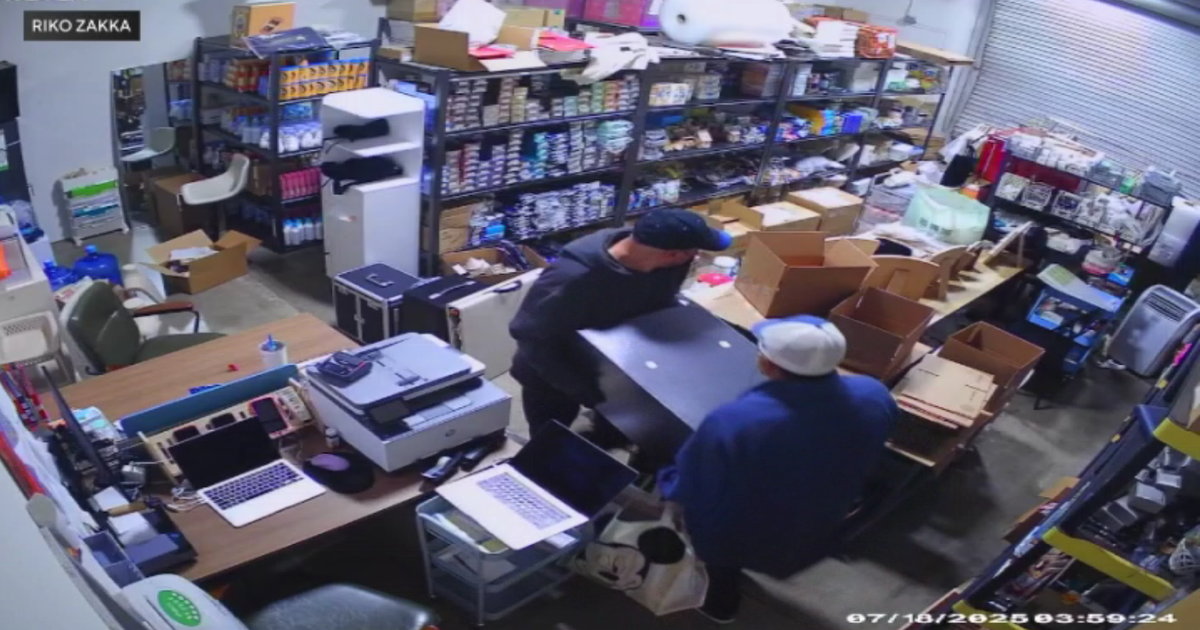 $1 million in jewelry taken from Rancho Cucamonga warehouse after burglars ram gate with van 
