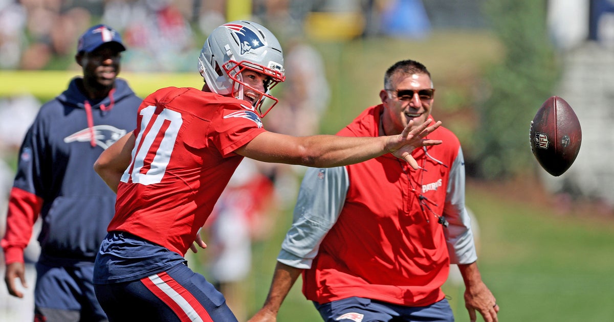 Training camp takeaways: Uneven day for offense on Day 6 