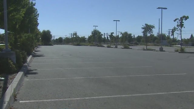 sacramento-franklin-light-rail-parking-lot.jpg 