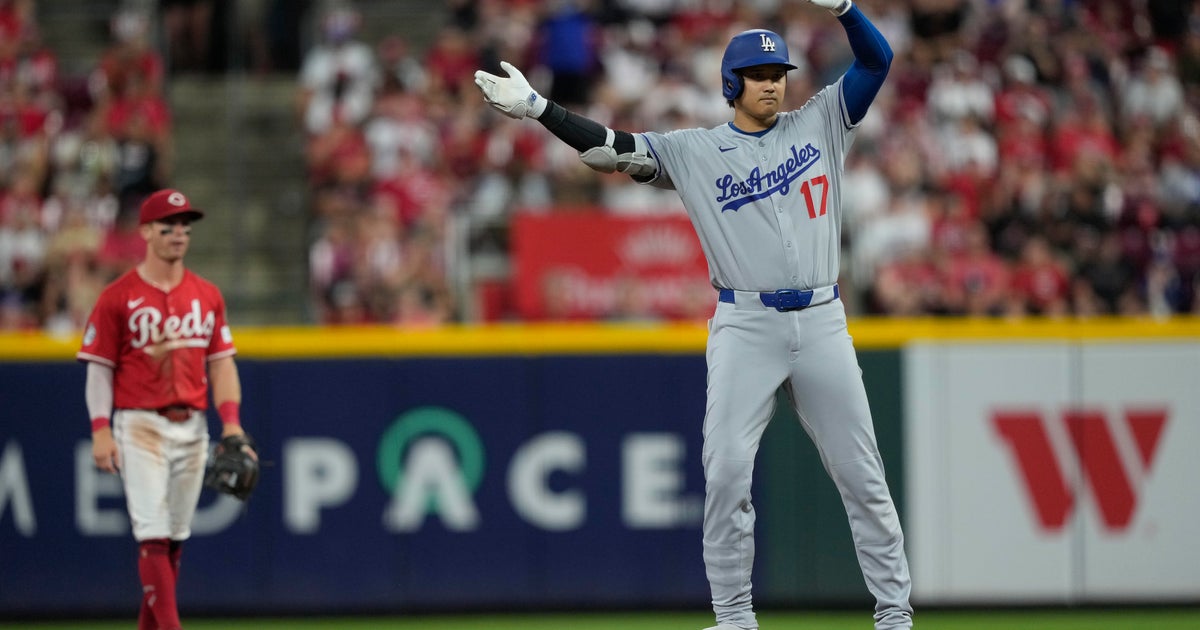 Ohtani's two-run double, Yamamoto's strong start lead Dodgers past Reds 5-2 