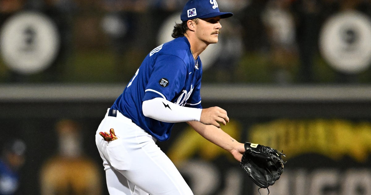 Dodgers call up infield prospect Alex Freeland, place Hyeseong Kim on 10-day injured list 