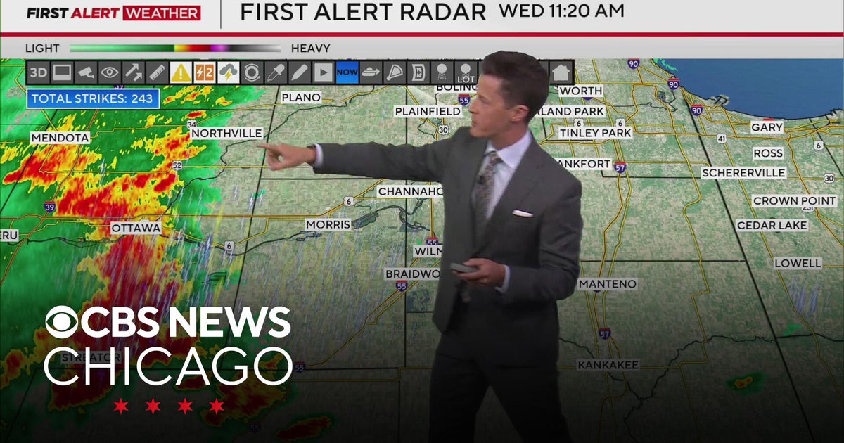 Flash flooding possible as line of severe storms moves toward Chicago ...