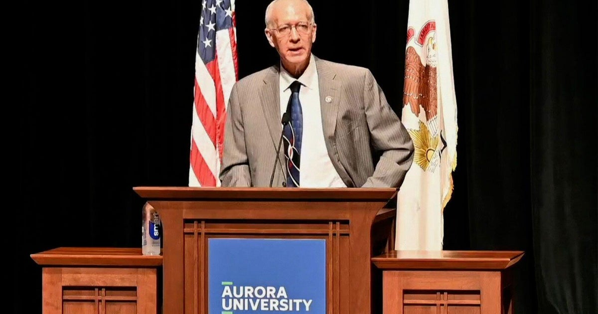 Hecklers shouting about Gaza interrupt Rep. Bill Foster's town hall meeting 