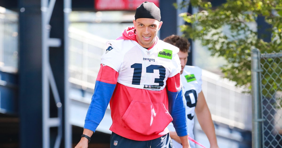 Mack Hollins off PUP and back at practice for Patriots 