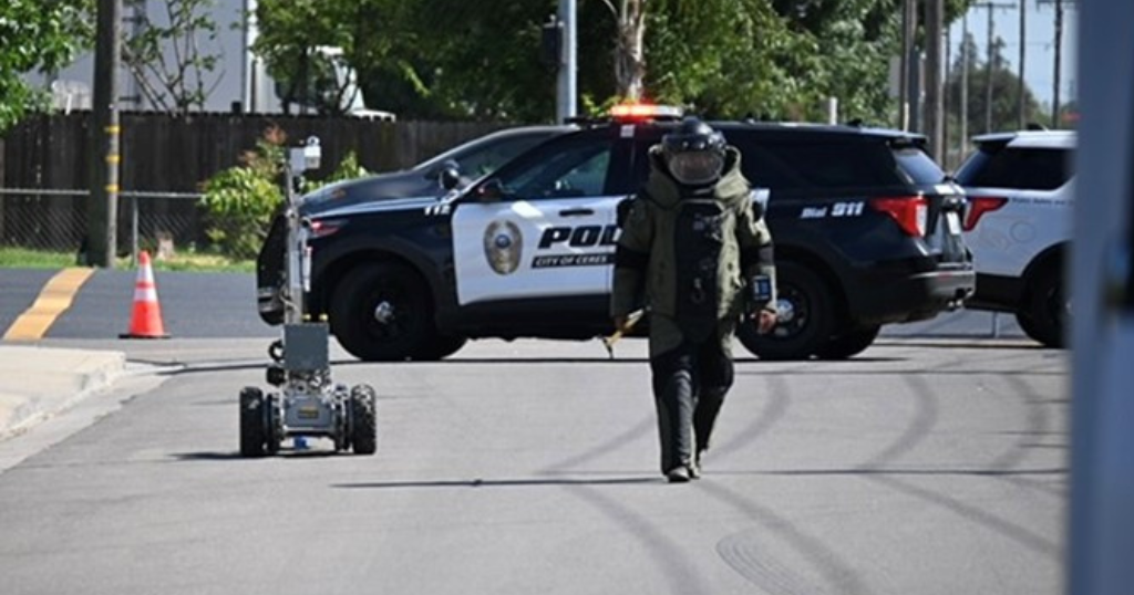 Explosive device found in Ceres home during probation compliance check, police say 