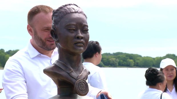 5p-vo-suni-lee-statue-stolen-wcco8e8u.jpg 