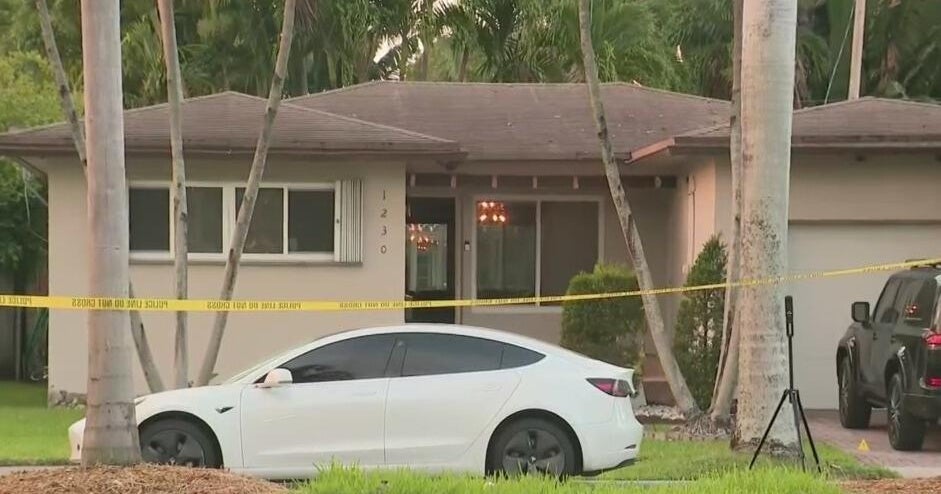One person injured in Hollywood neighborhood shooting