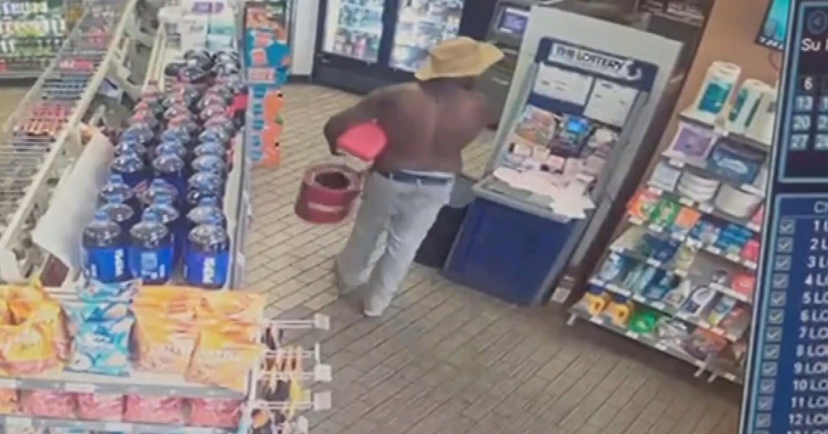 Video shows Everett carjacking suspect before alleged crime spree 