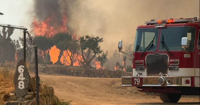 Brush fire burning near San Bernardino County homes 