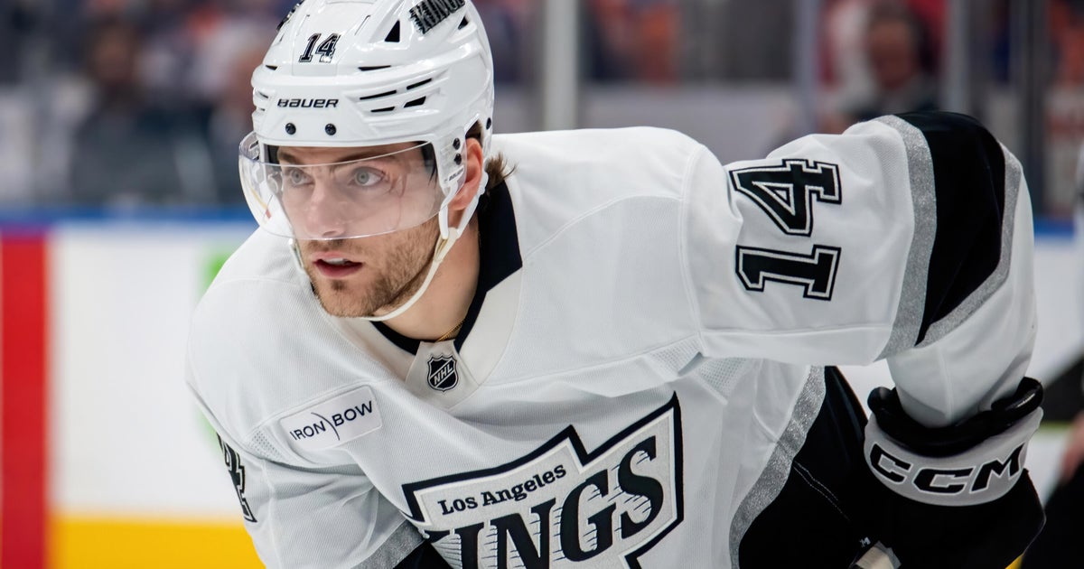 Alex Laferriere agrees to a 3-year, $12.3 million deal to stay with the LA Kings 