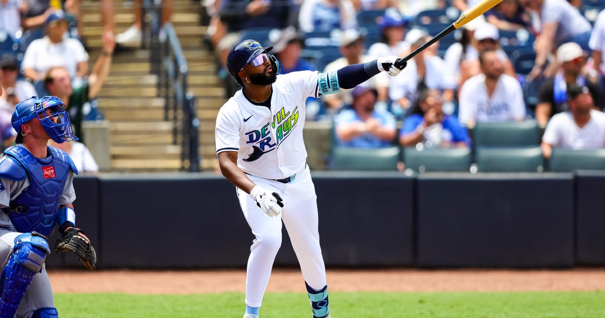Yandy Diaz hits 2 home runs off Blake Snell, Caminero also homers as Rays beat Dodgers 4-0 