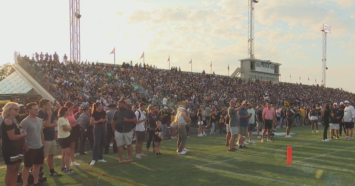 Steelers' "Friday Night Lights" practice brings fans from all over to Latrobe 