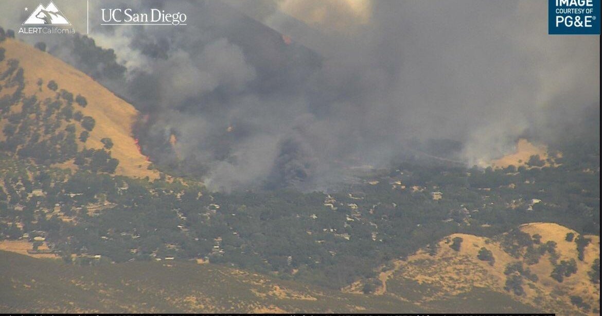 Lake Fire in Clearlake involving 2 structures forces evacuation warnings, Cal Fire says 