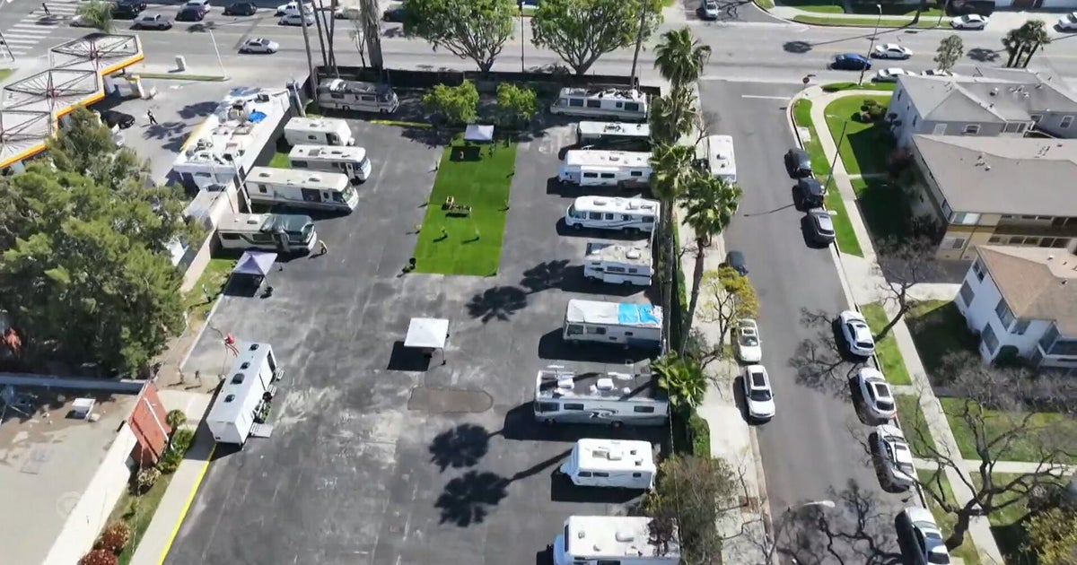 RV parking lot could be answer to Los Angeles homelss crisis