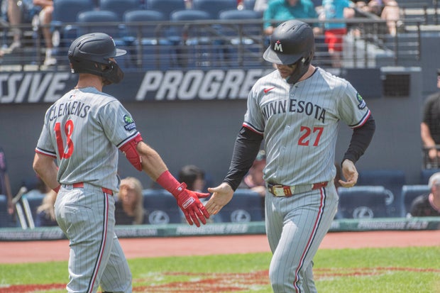 Twins Guardians Baseball 