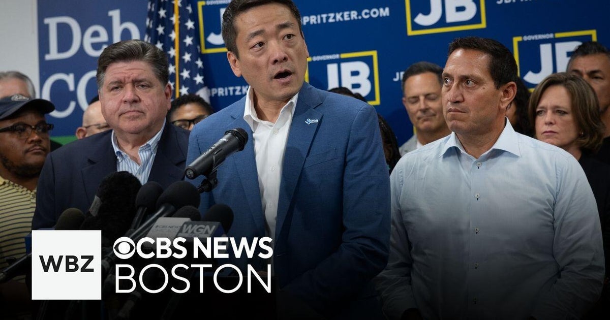 Texas Democrats arrive in Illinois in attempt to block redrawing of ...