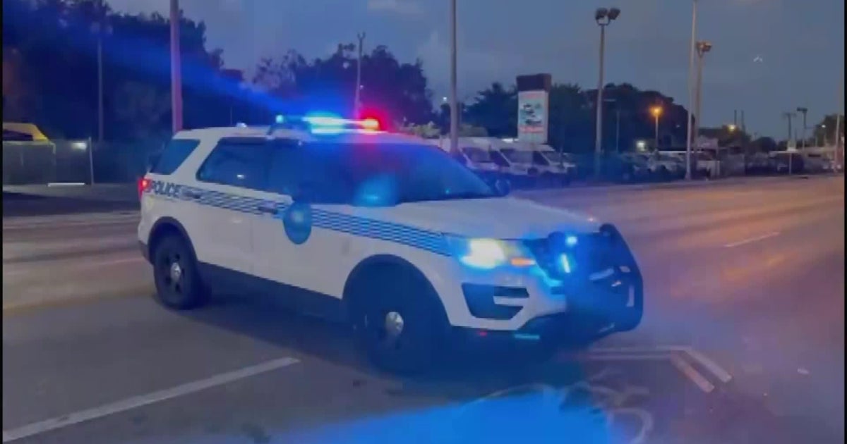 Driver arrested after fatal crash with elderly pedestrian, Miami police say 