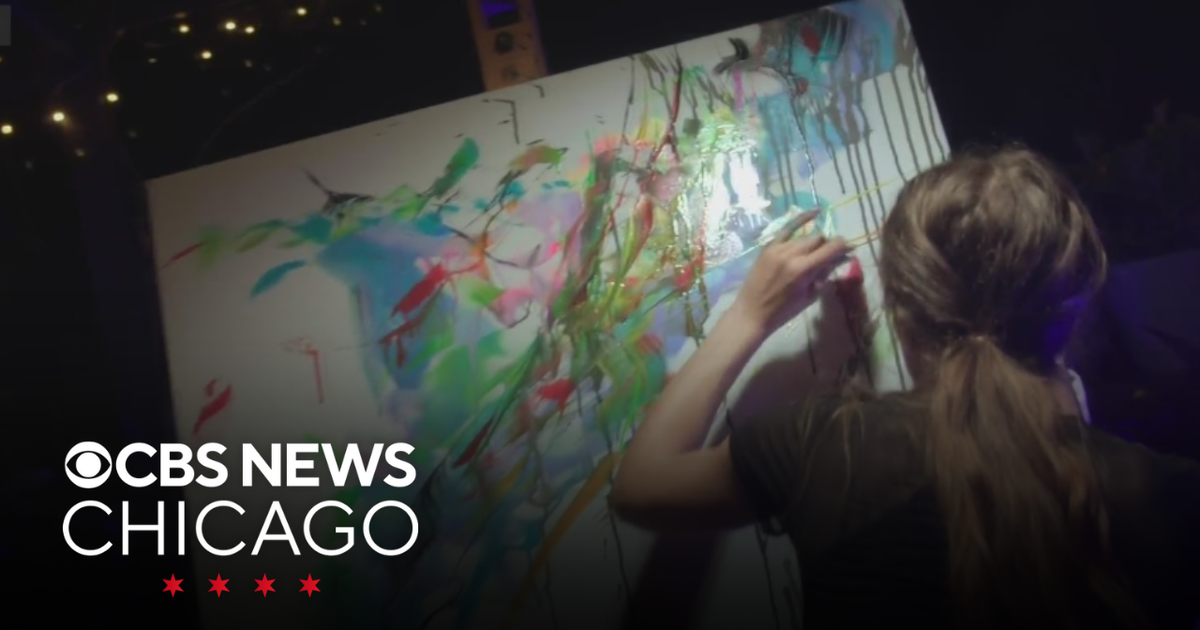 Artist combines music and color - CBS Chicago