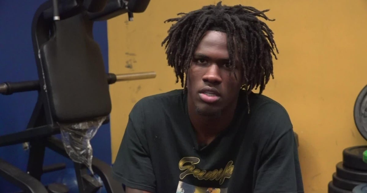 Meet Calvin Russell, Miami Northwestern wide receiver and 2025 Nat Moore Trophy contender